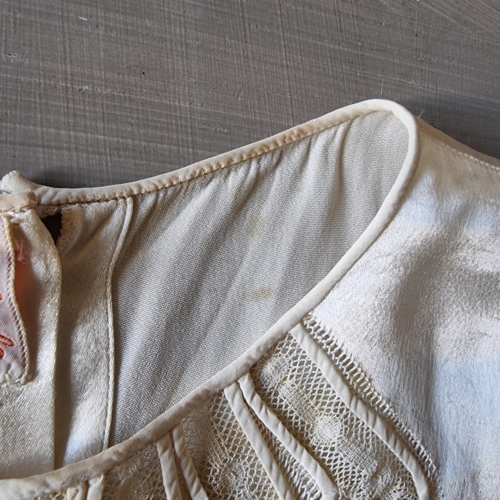 Women's vintage pearl white satin top size 36 - Picture 8 of 14